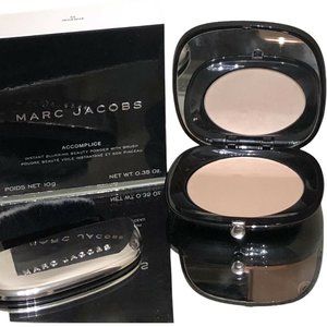 Marc Jacobs Accomplice Instant Blurring Powder